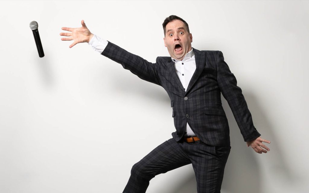 Gavin Inskip Comedy quiz night game show host book at Great British Comedians