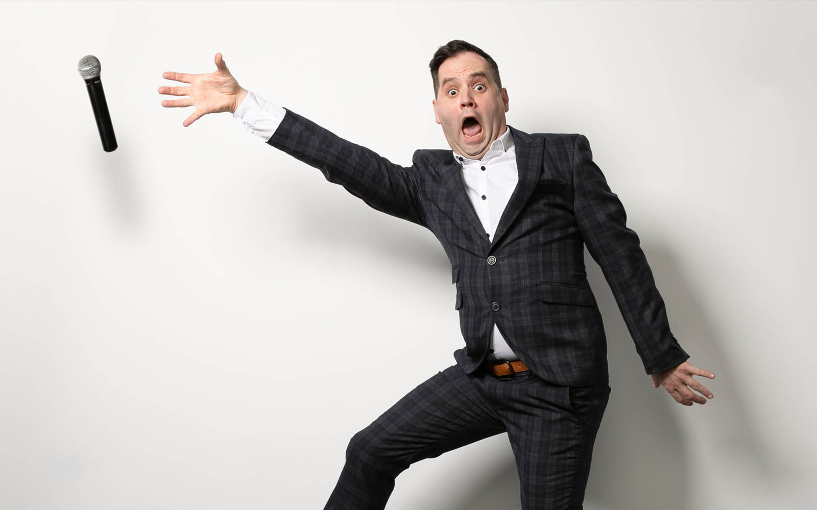 Gavin Inskip Comedy quiz night game show host book at Great British Comedians